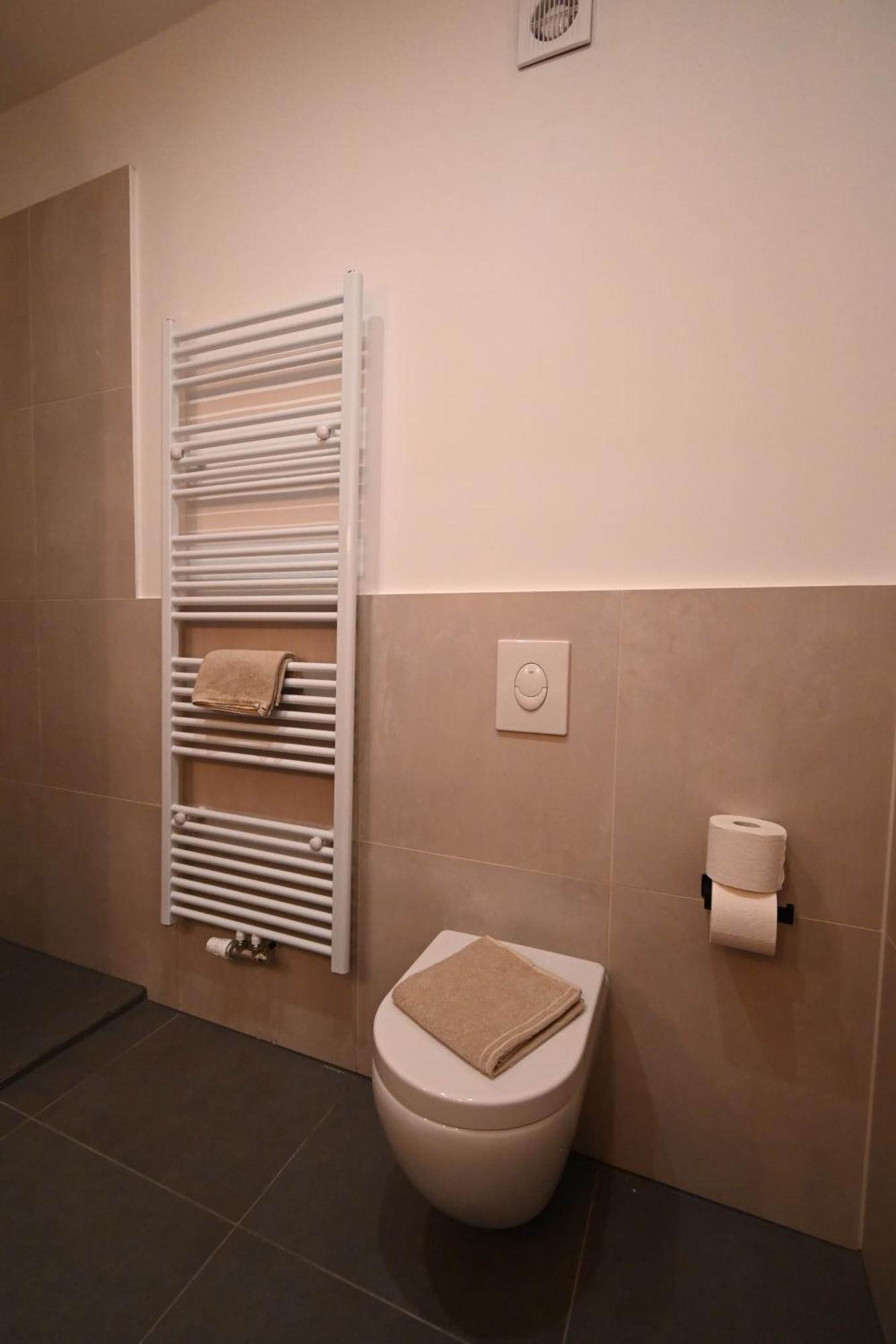 Stilvolle Wohnung In Wilmersdorf Berlin Exteriör bild